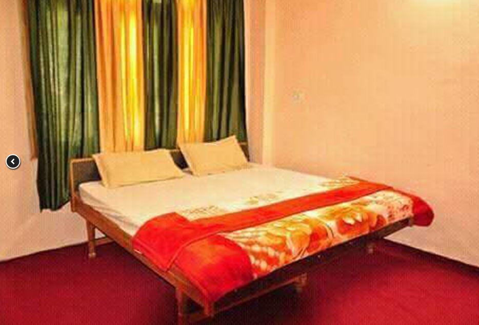 Moksha Hotel Kasol Eksteriør billede